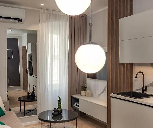 Upper Premium Rijeka